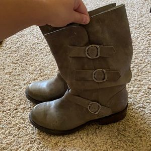Matisse boots size 11 new. Color is more of a muted green